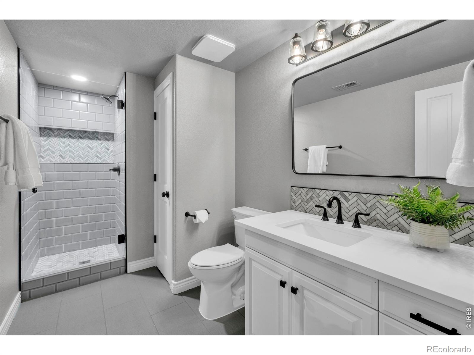 MLS Image #33 for 7237  spring creek circle,niwot, Colorado