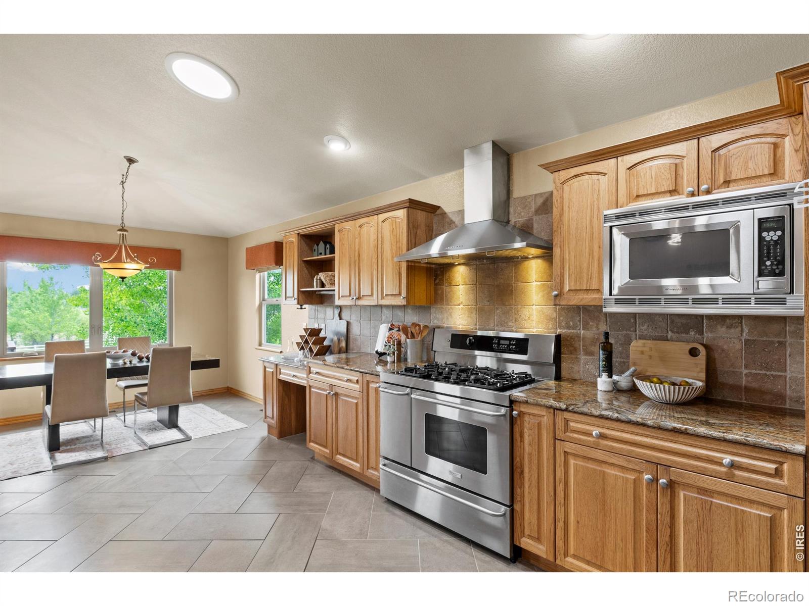 MLS Image #5 for 945  crabapple drive,loveland, Colorado