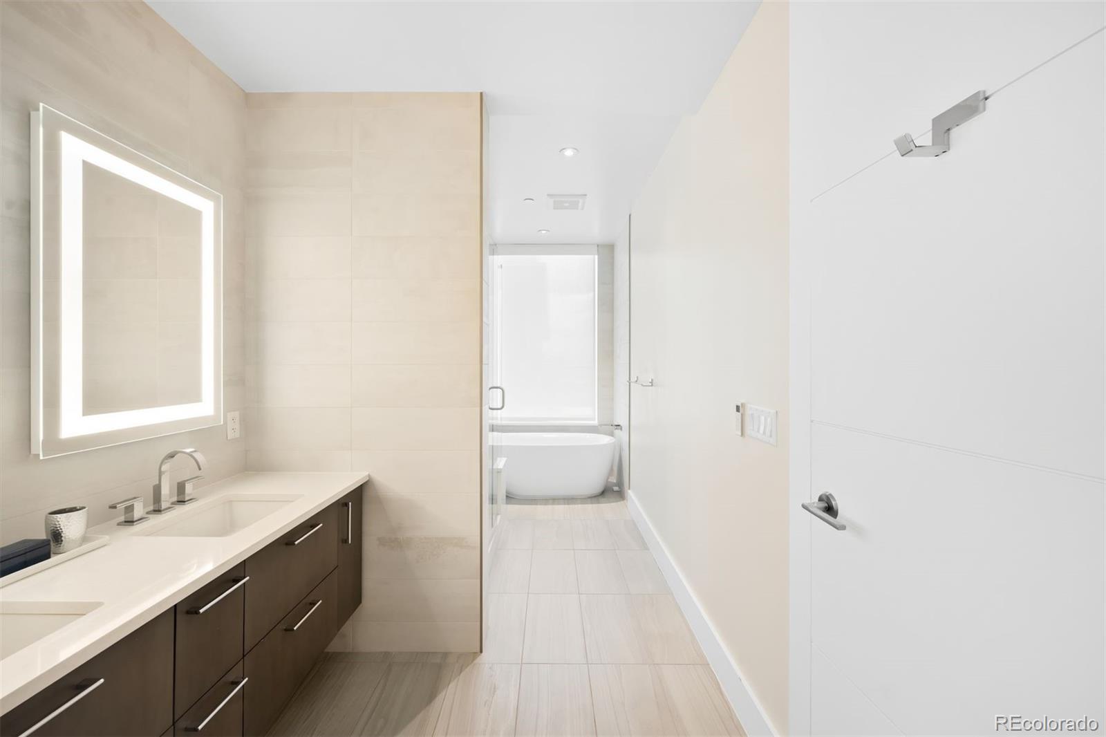 MLS Image #18 for 155  steele street,denver, Colorado