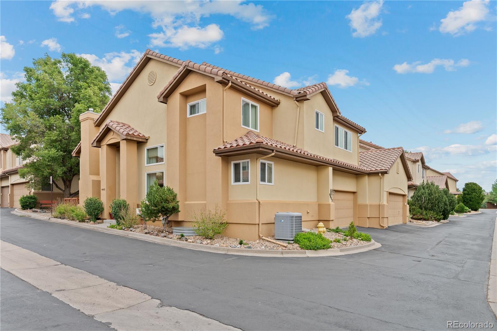 MLS Image #2 for 4643 s abilene circle,aurora, Colorado