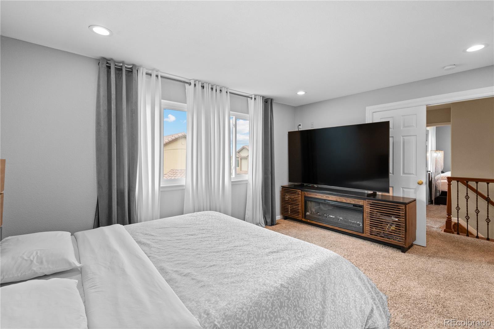 MLS Image #27 for 4643 s abilene circle,aurora, Colorado