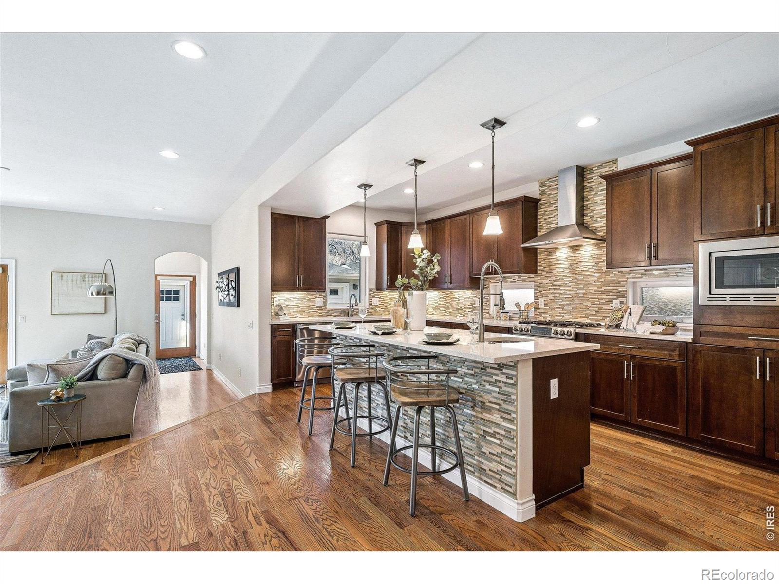 MLS Image #12 for 1385  birch street,denver, Colorado