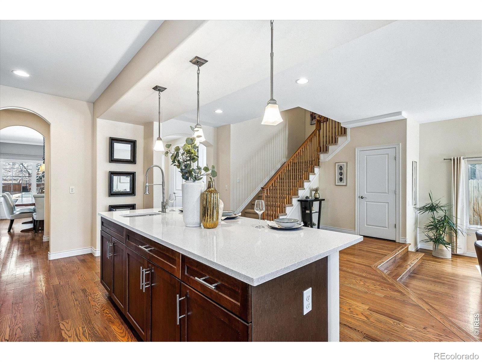 MLS Image #16 for 1385  birch street,denver, Colorado