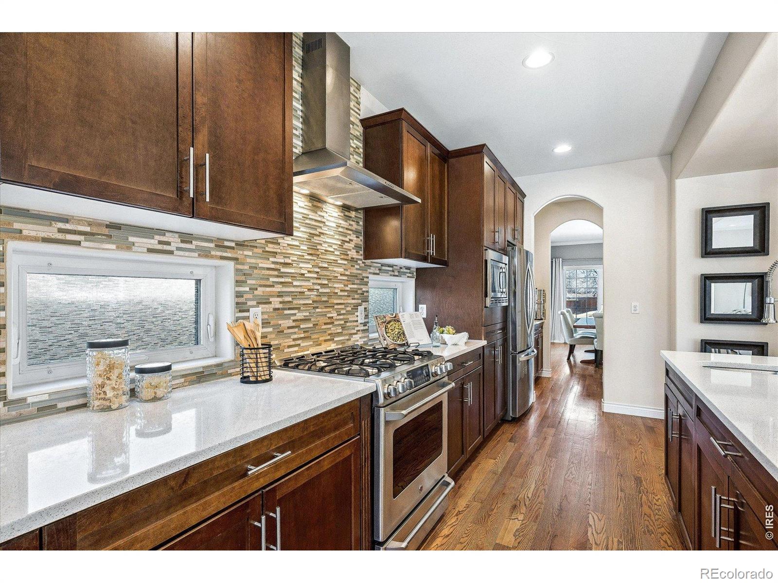 MLS Image #17 for 1385  birch street,denver, Colorado