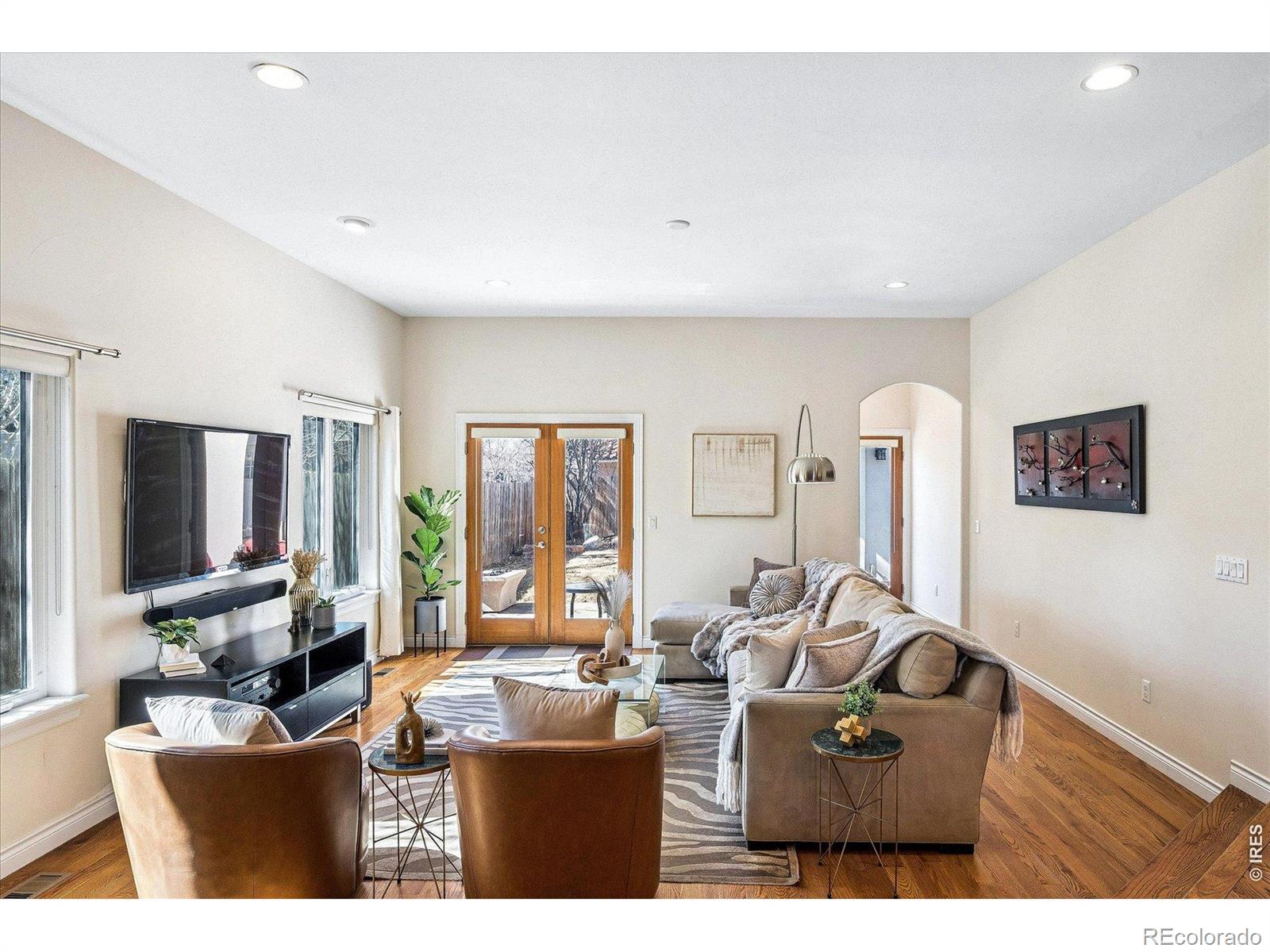 MLS Image #22 for 1385  birch street,denver, Colorado