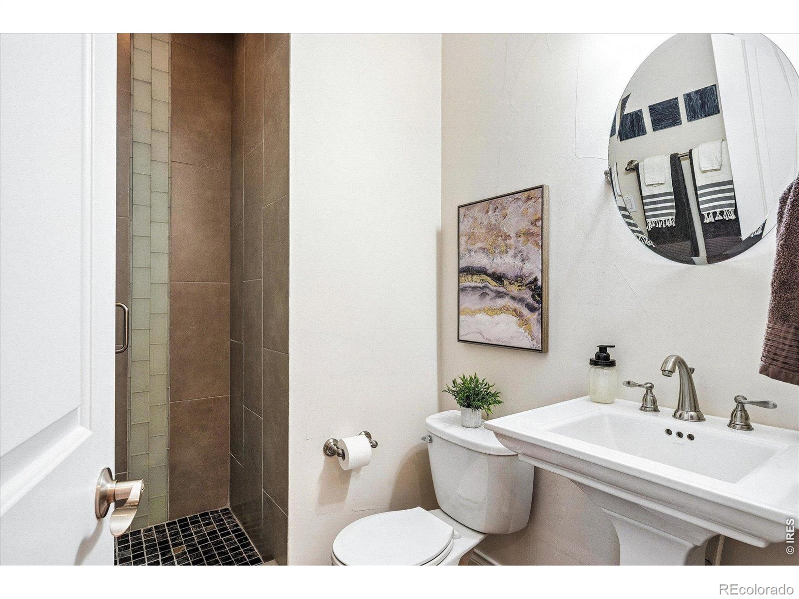 MLS Image #28 for 1385  birch street,denver, Colorado
