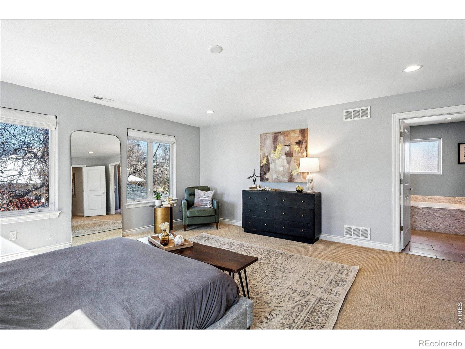 MLS Image #33 for 1385  birch street,denver, Colorado