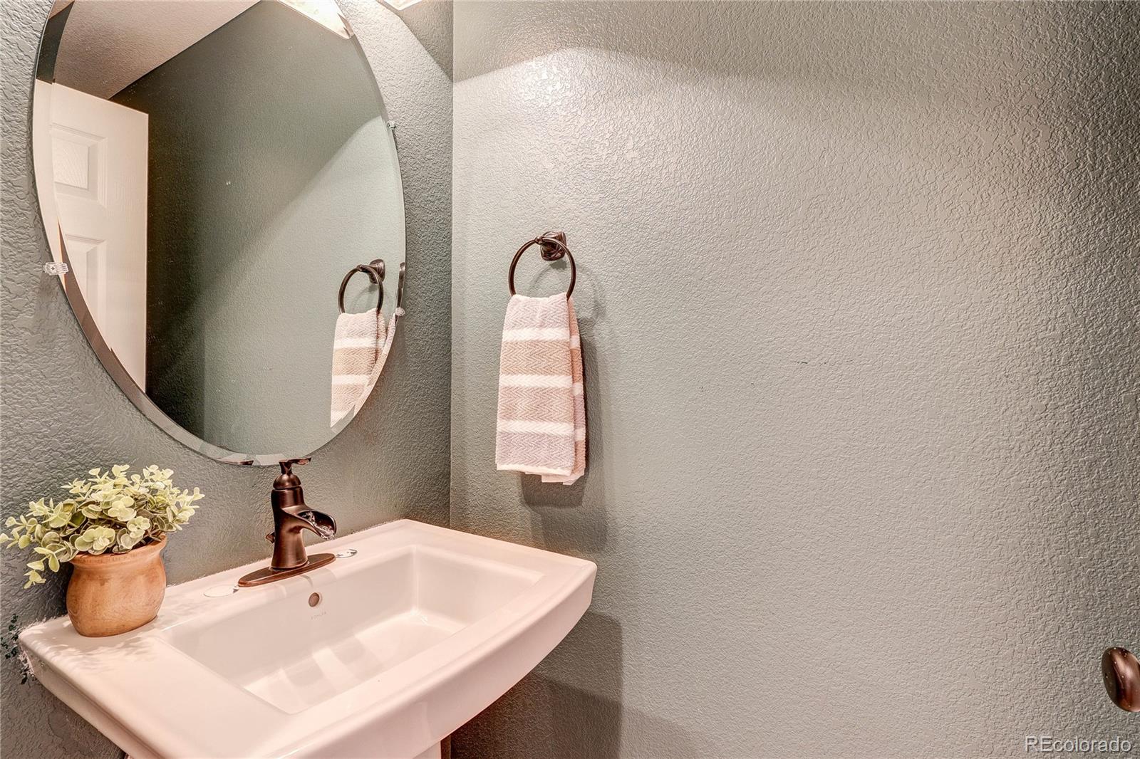 MLS Image #16 for 1190 e phillips drive,littleton, Colorado