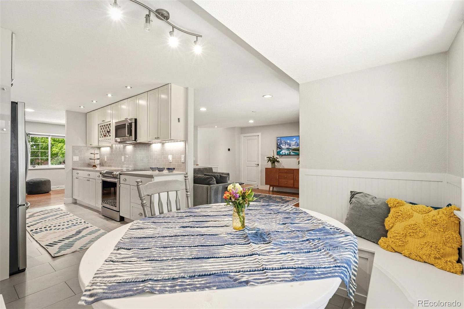 MLS Image #12 for 12126 w 69th avenue,arvada, Colorado