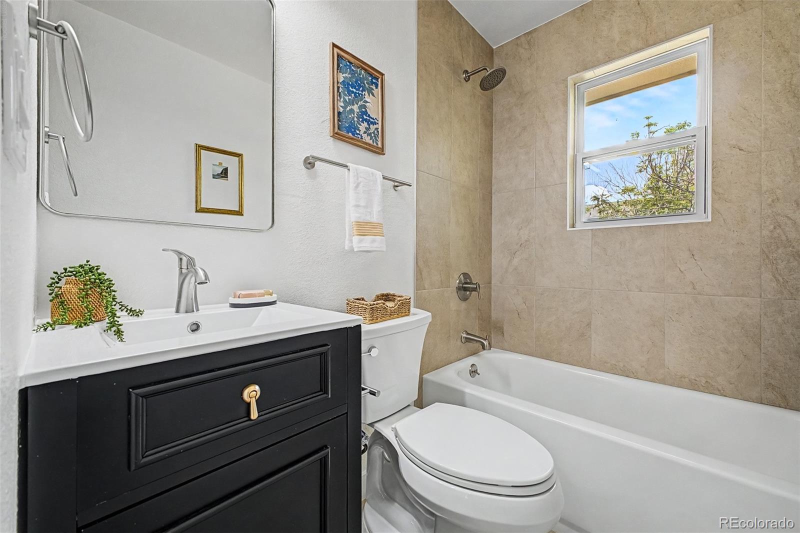 MLS Image #9 for 1768  laredo street,aurora, Colorado