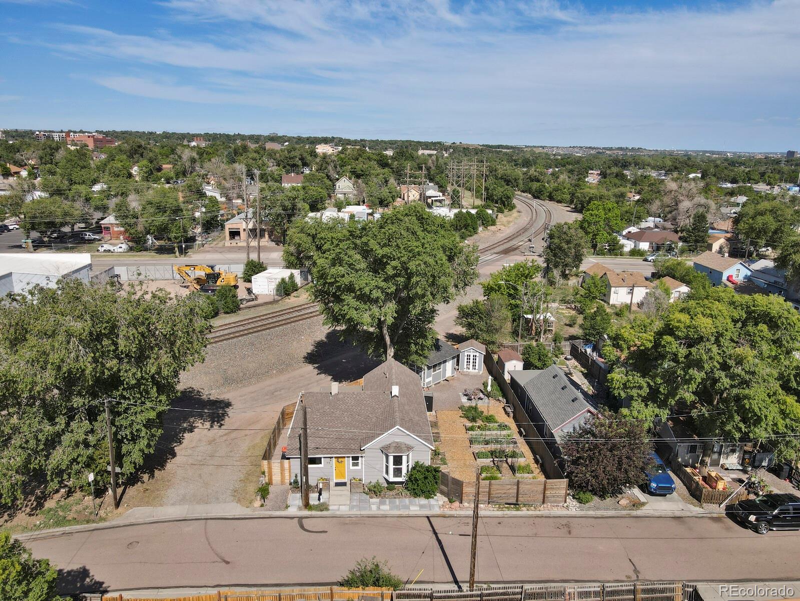 MLS Image #11 for 915 s baltic street,colorado springs, Colorado