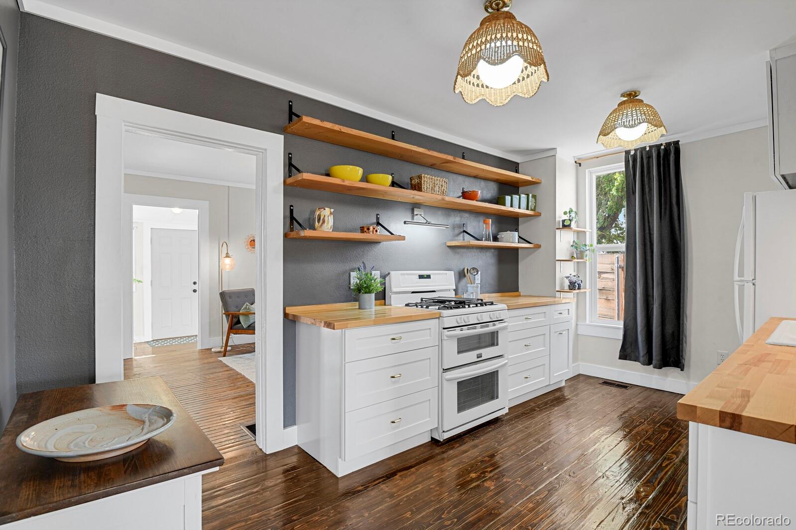 MLS Image #21 for 915 s baltic street,colorado springs, Colorado