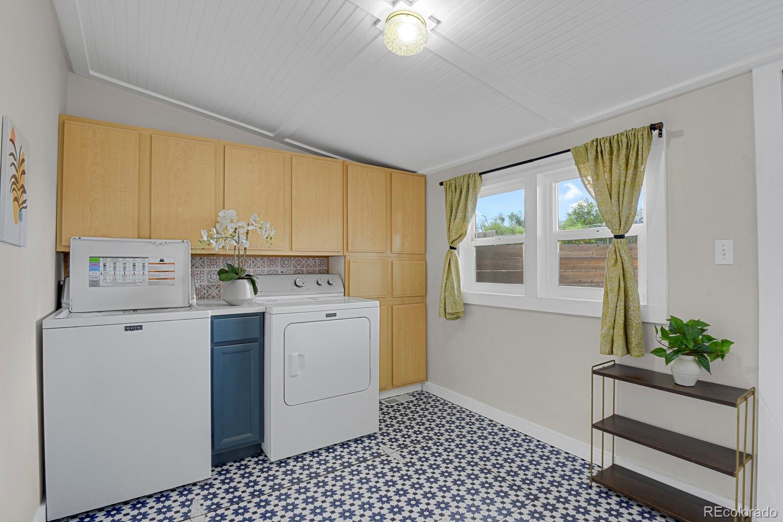 MLS Image #34 for 915 s baltic street,colorado springs, Colorado