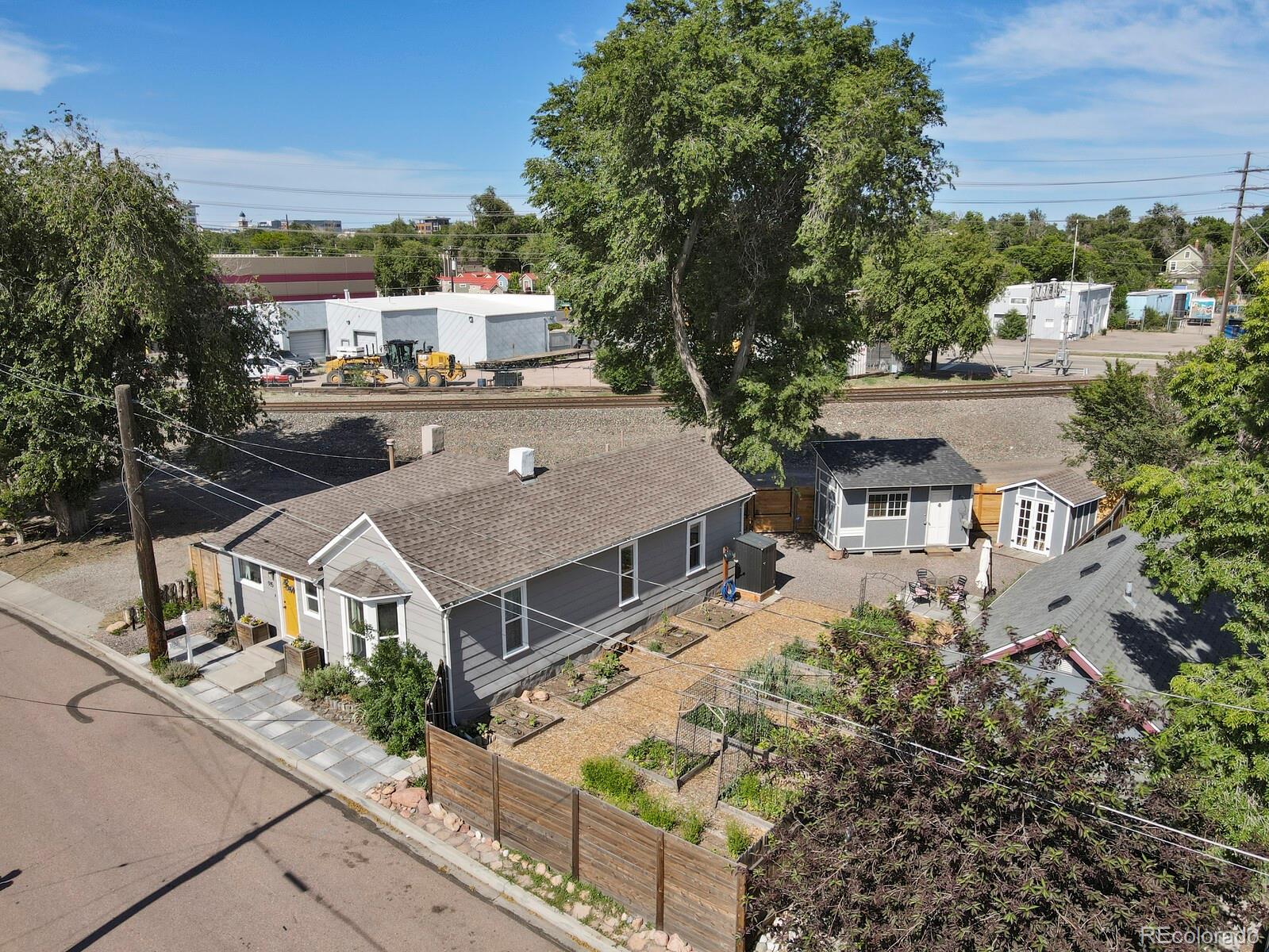 MLS Image #6 for 915 s baltic street,colorado springs, Colorado