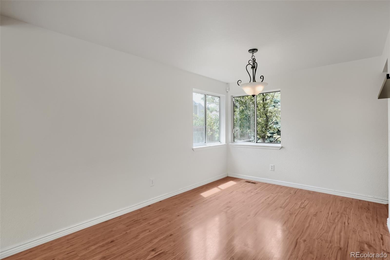 MLS Image #5 for 5019 s espana way,centennial, Colorado