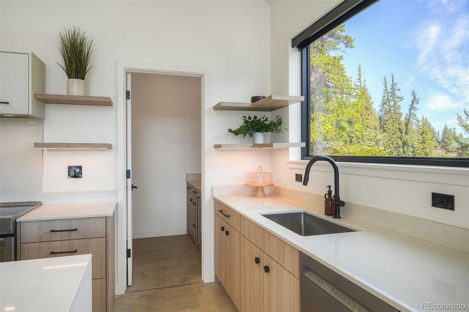 MLS Image #7 for 154  summerwood drive,dillon, Colorado