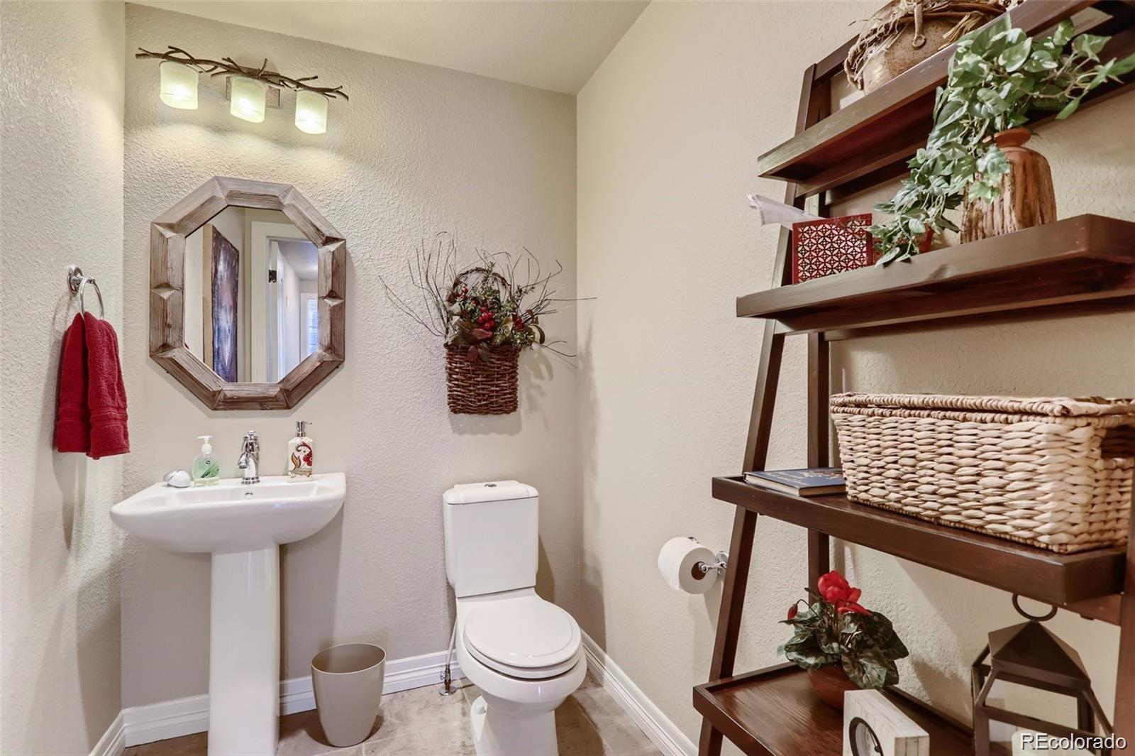 MLS Image #14 for 5592 s nevada street,littleton, Colorado