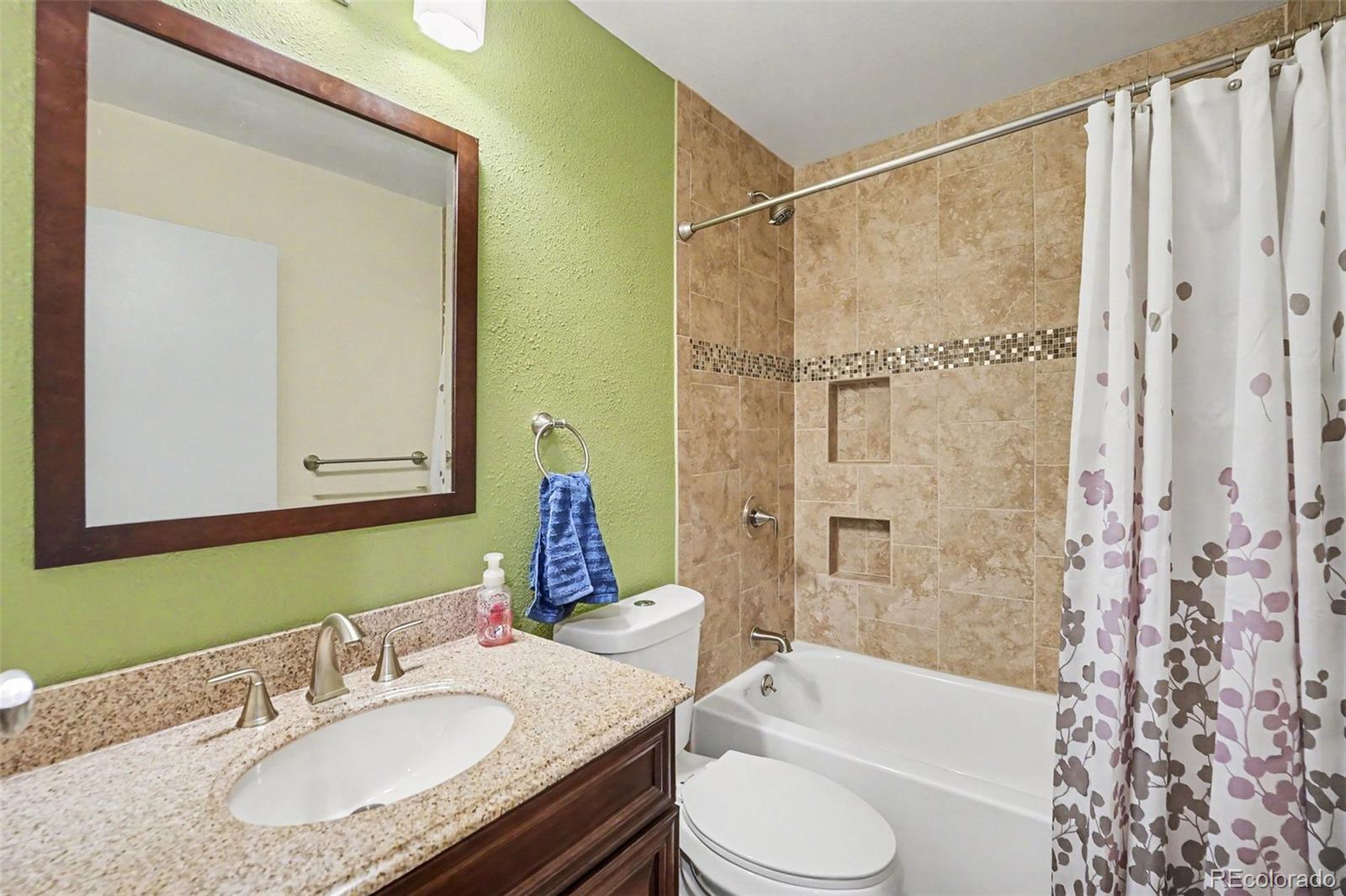 MLS Image #13 for 3370 s newcombe court,lakewood, Colorado