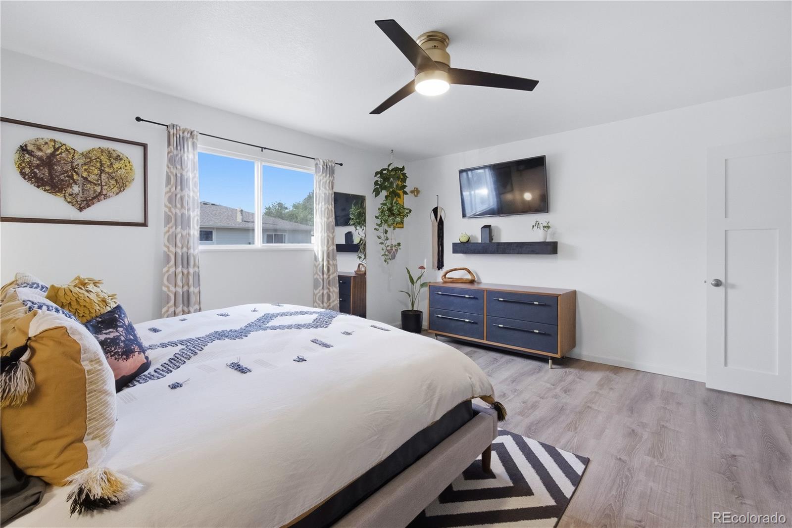 MLS Image #13 for 1250 s monaco street parkway 12,denver, Colorado