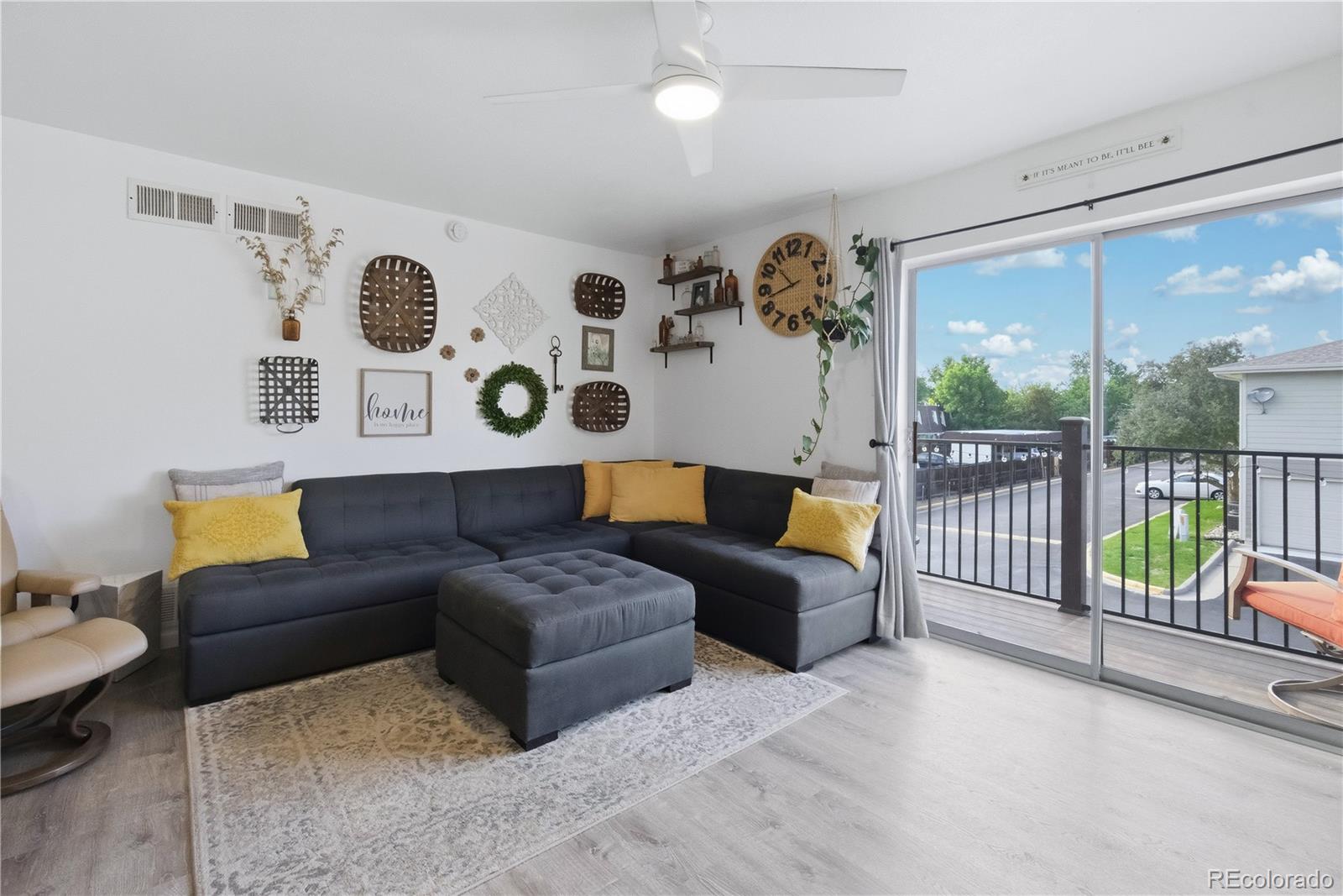 MLS Image #4 for 1250 s monaco street parkway 12,denver, Colorado