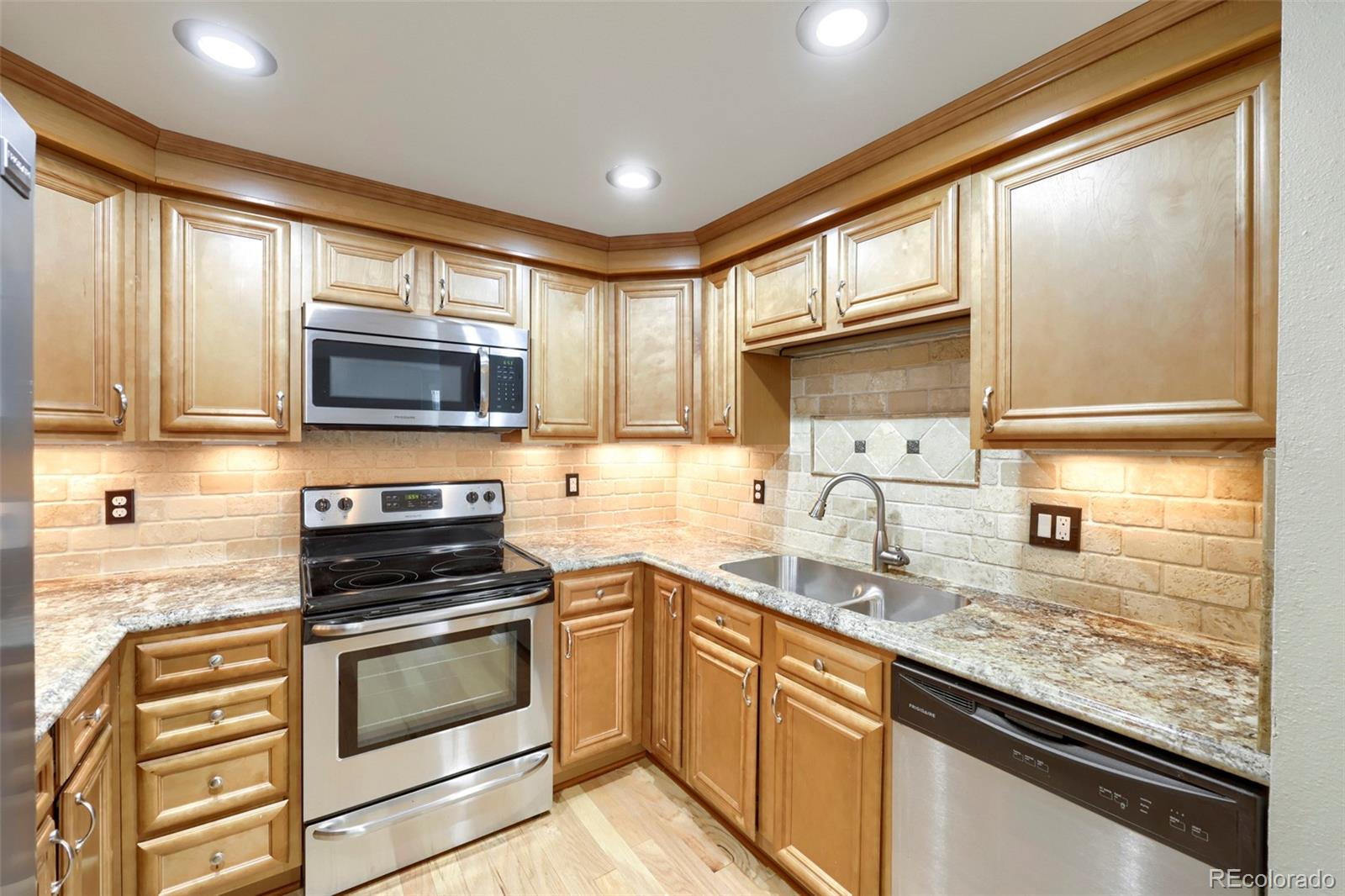 MLS Image #12 for 701 n harlan street,lakewood, Colorado