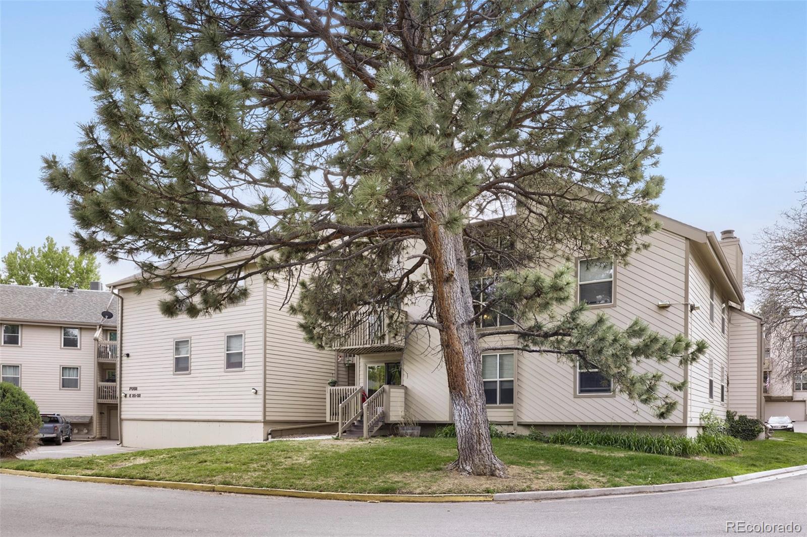 MLS Image #2 for 701 n harlan street,lakewood, Colorado
