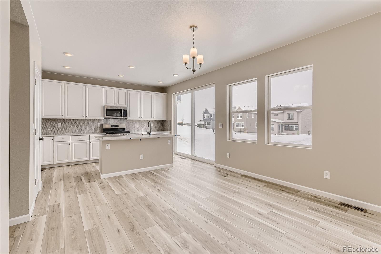 MLS Image #10 for 3330 n denali street,aurora, Colorado