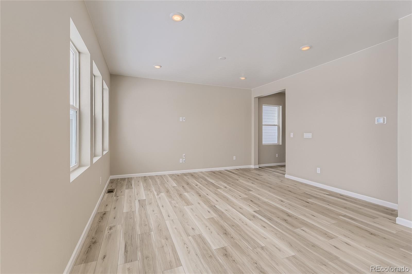 MLS Image #14 for 3330 n denali street,aurora, Colorado