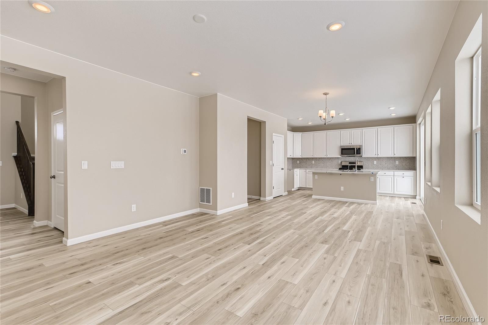 MLS Image #6 for 3330 n denali street,aurora, Colorado