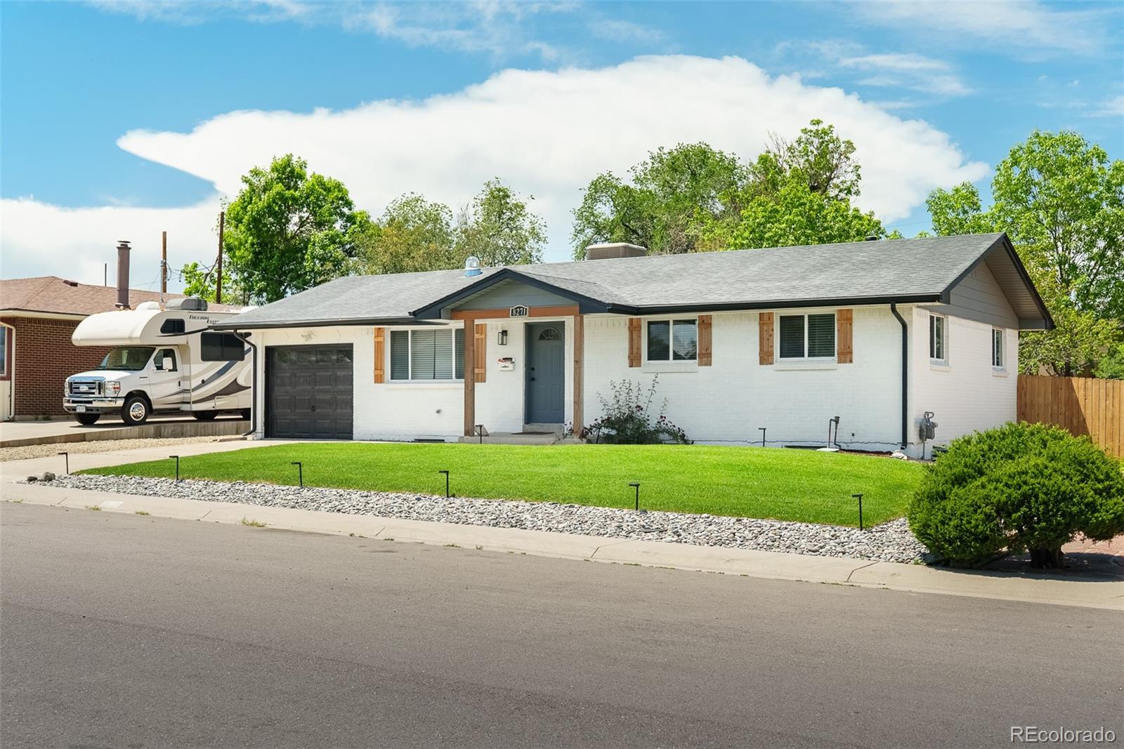 MLS Image #2 for 8271  bluebell way,denver, Colorado