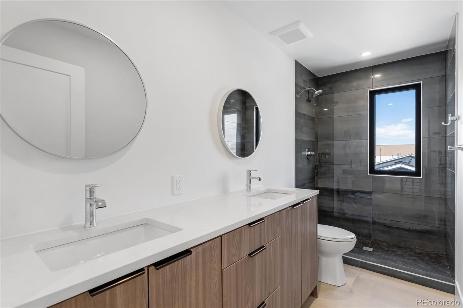 MLS Image #24 for 1448  stuart street,denver, Colorado