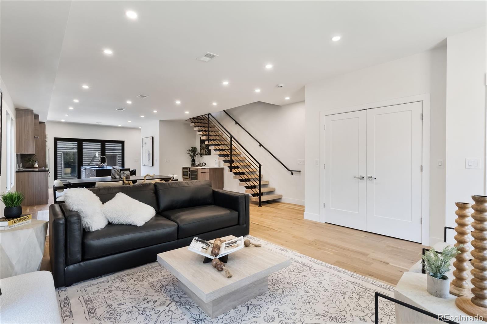 MLS Image #6 for 1448  stuart street,denver, Colorado