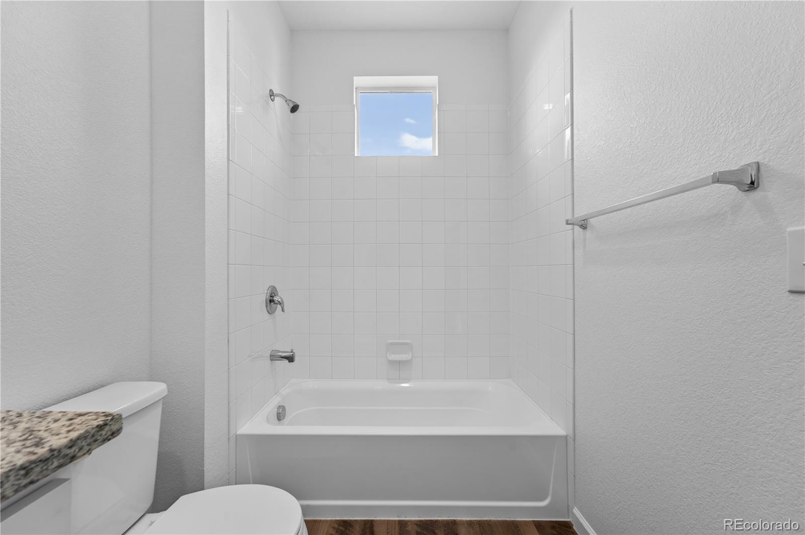 MLS Image #14 for 1046  oak circle,denver, Colorado