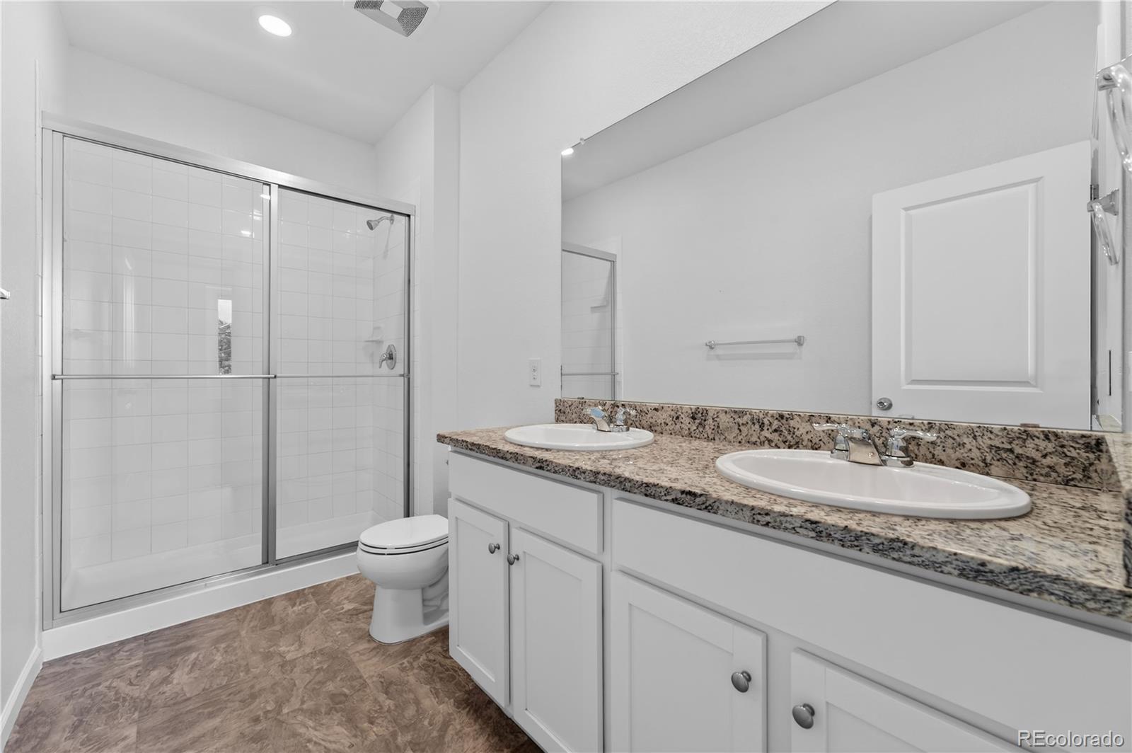 MLS Image #17 for 1046  oak circle,denver, Colorado