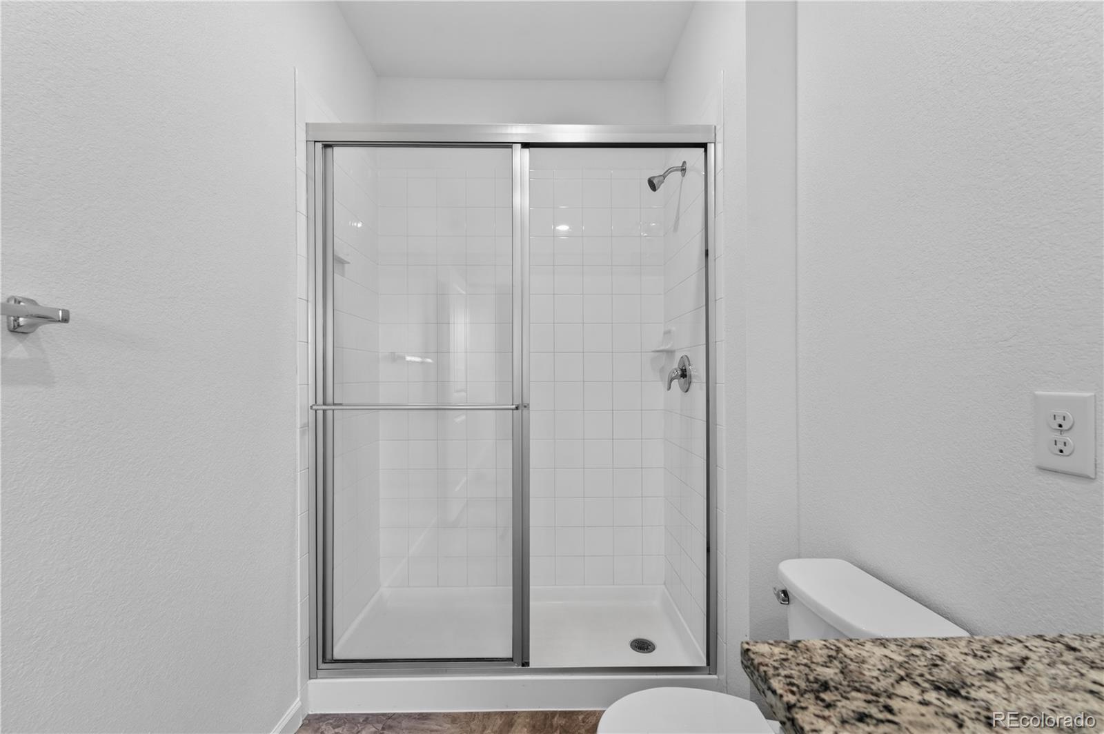 MLS Image #18 for 1046  oak circle,denver, Colorado