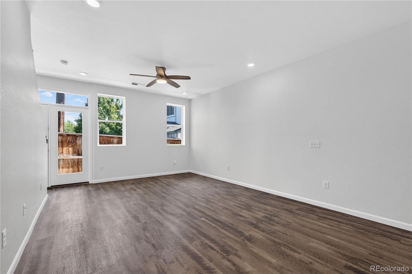 MLS Image #5 for 1046  oak circle,denver, Colorado
