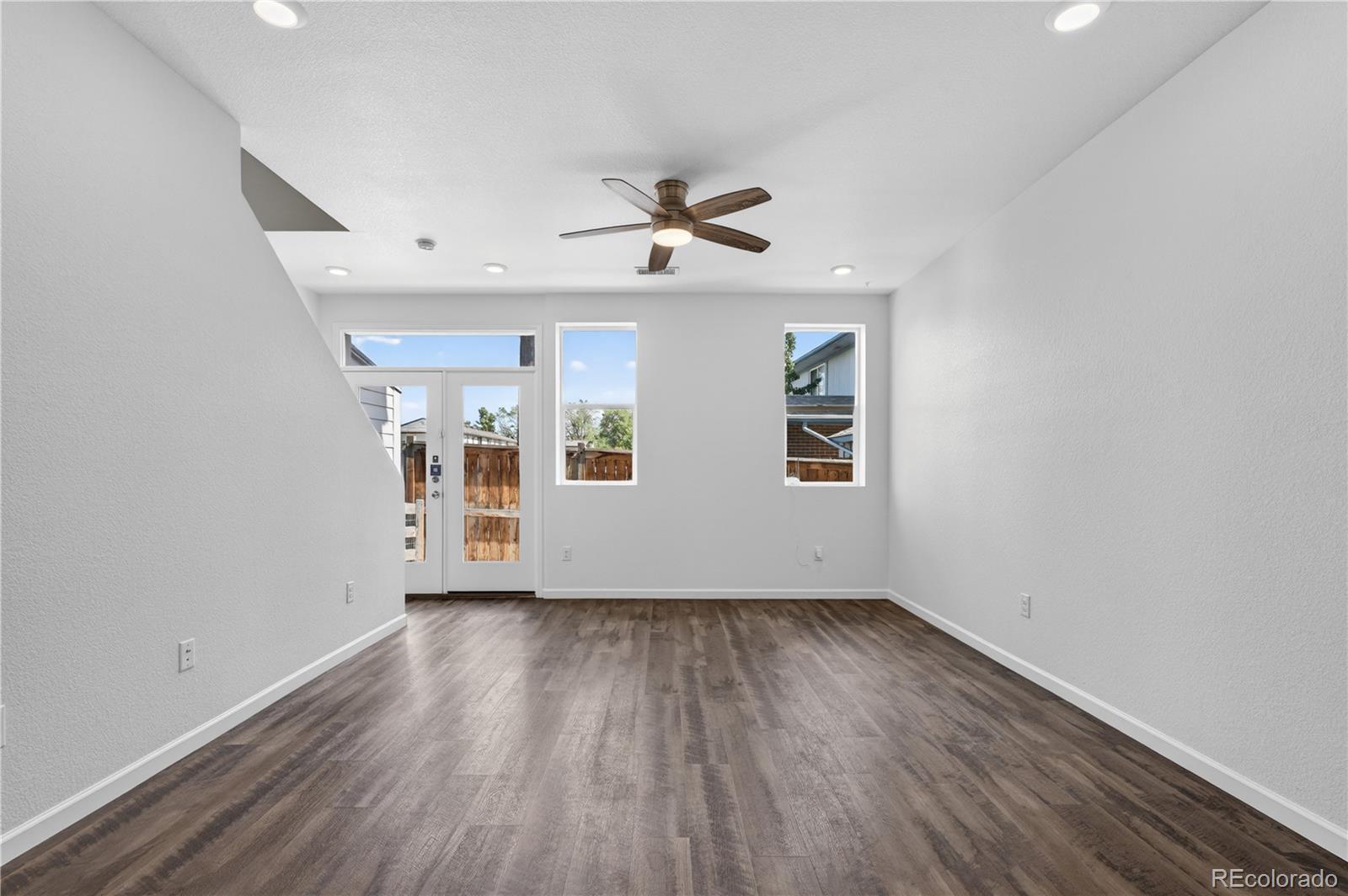 MLS Image #8 for 1046  oak circle,denver, Colorado
