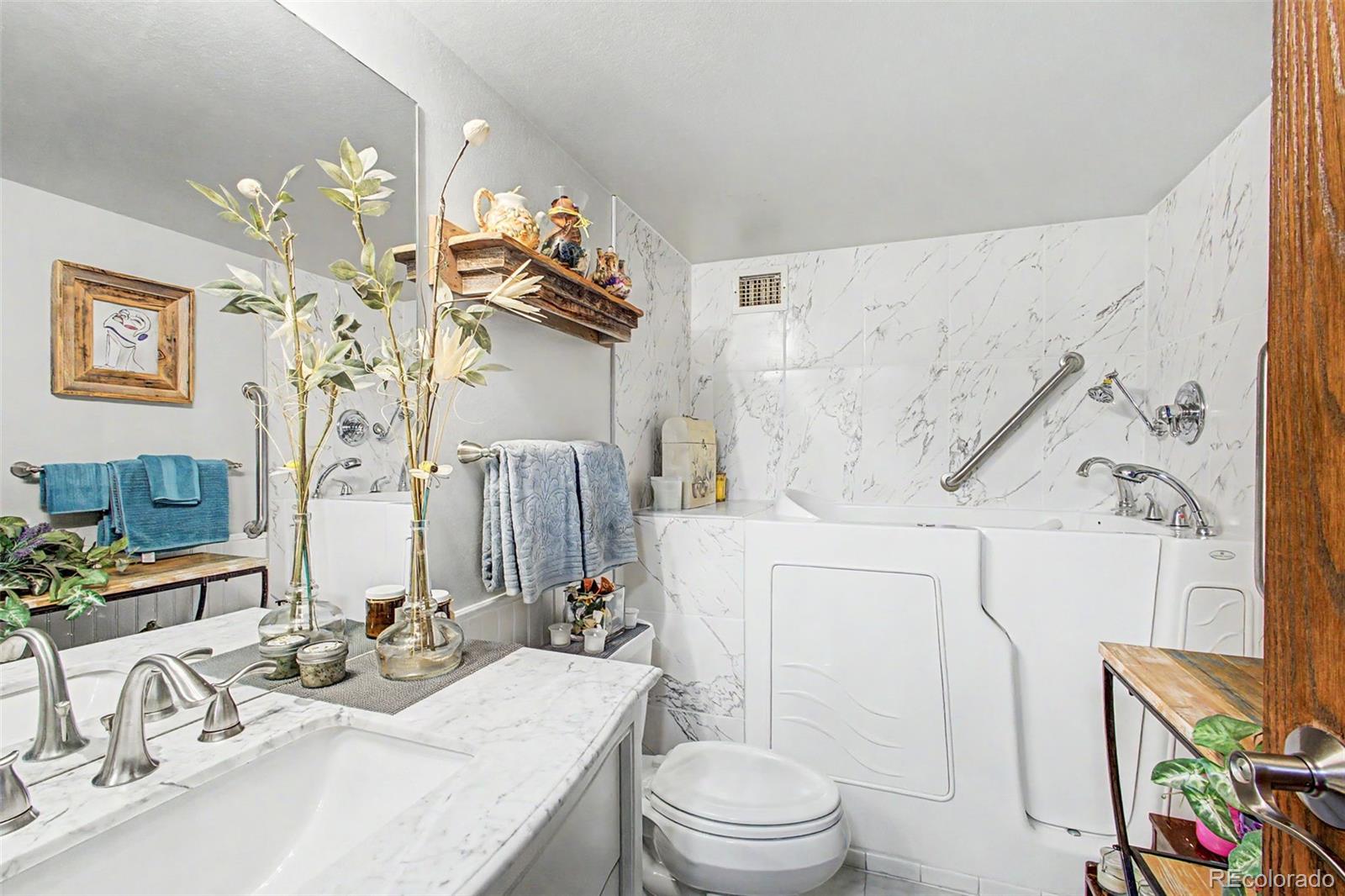 MLS Image #11 for 14000 e linvale place,aurora, Colorado