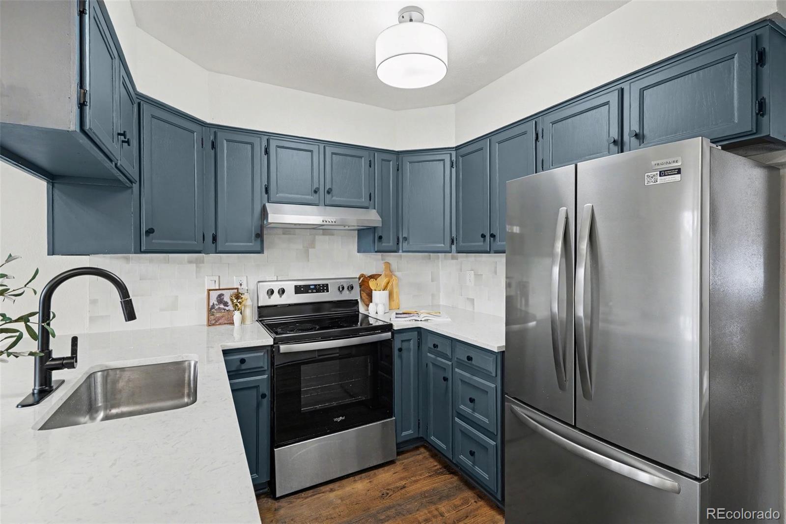 MLS Image #6 for 2537 e nichols circle ,centennial, Colorado