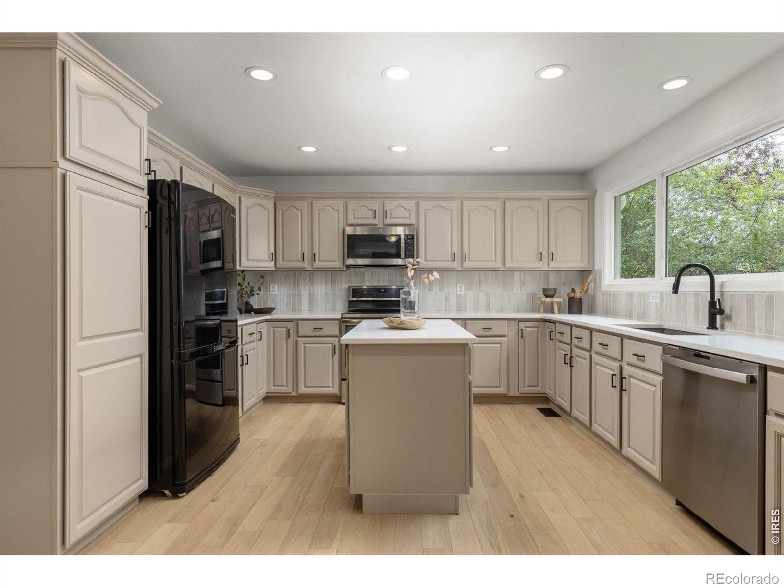 MLS Image #15 for 908 e kirk way,superior, Colorado