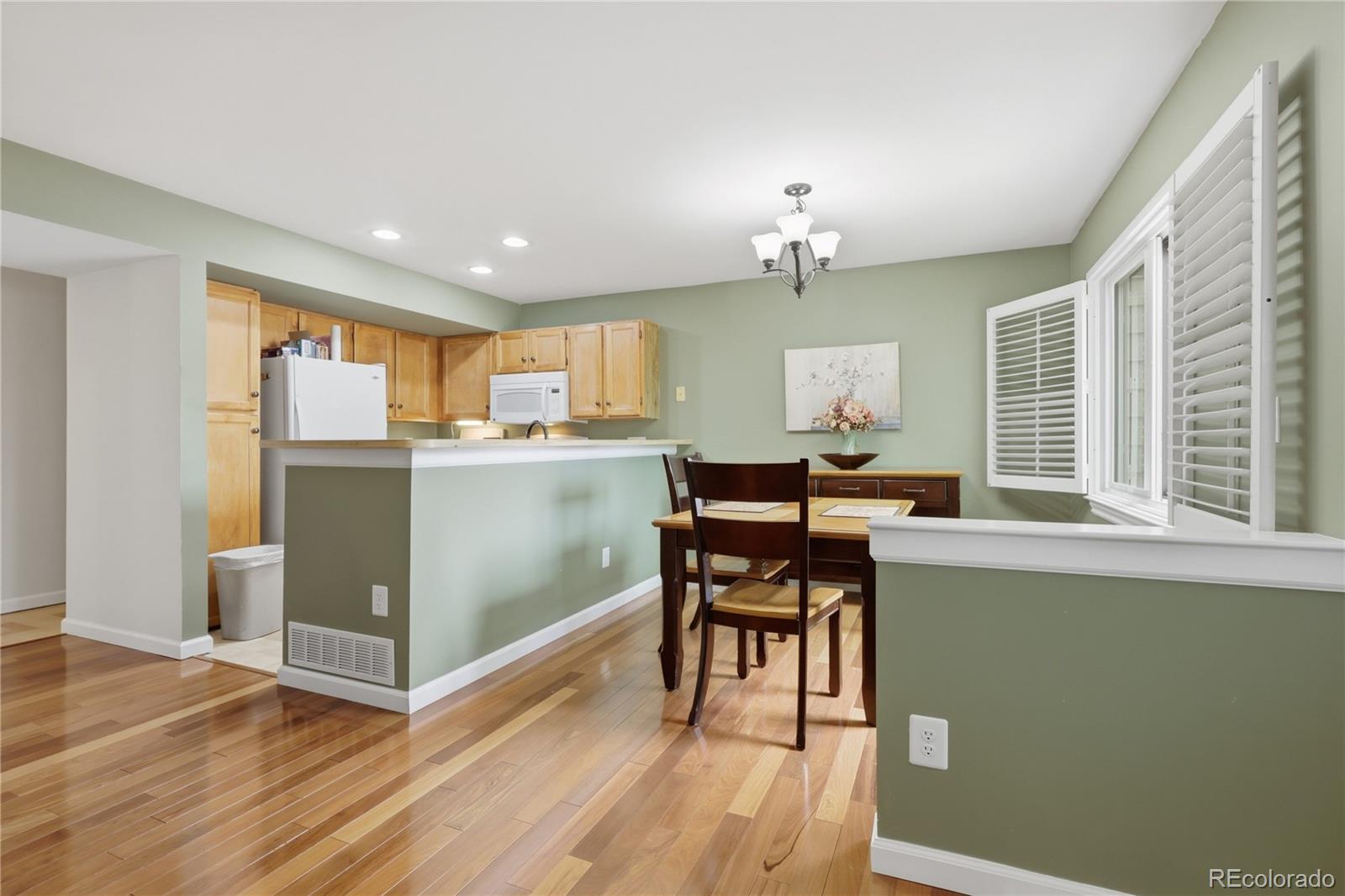 MLS Image #5 for 18324 w 58th place 78,golden, Colorado