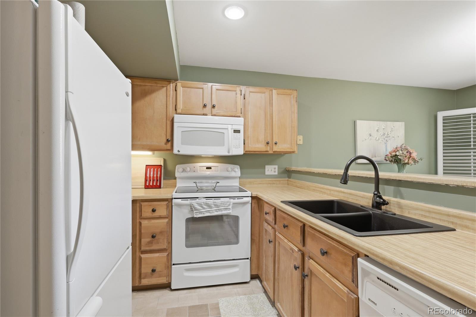 MLS Image #9 for 18324 w 58th place 78,golden, Colorado