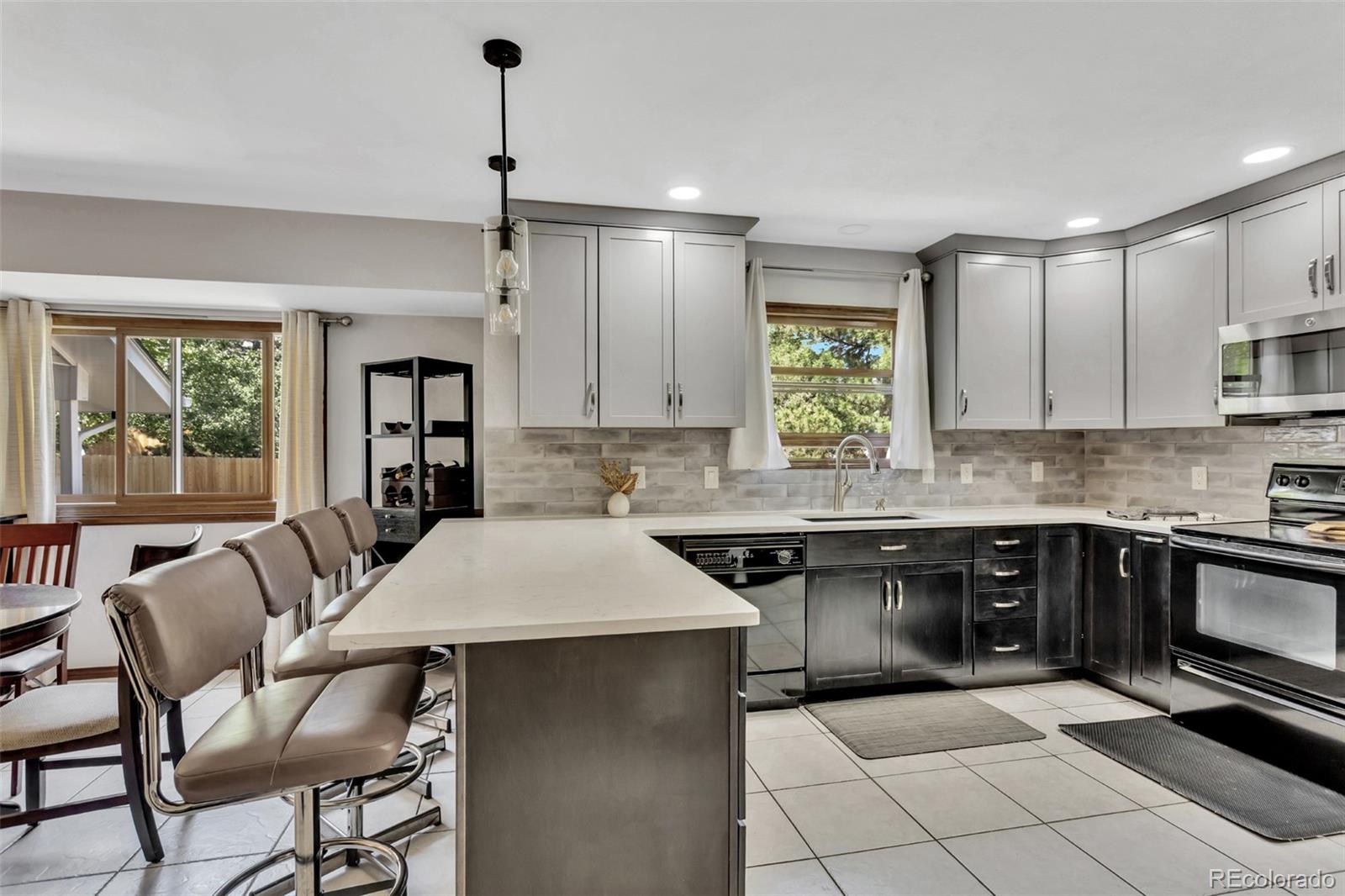 MLS Image #10 for 8252 s krameria way,centennial, Colorado