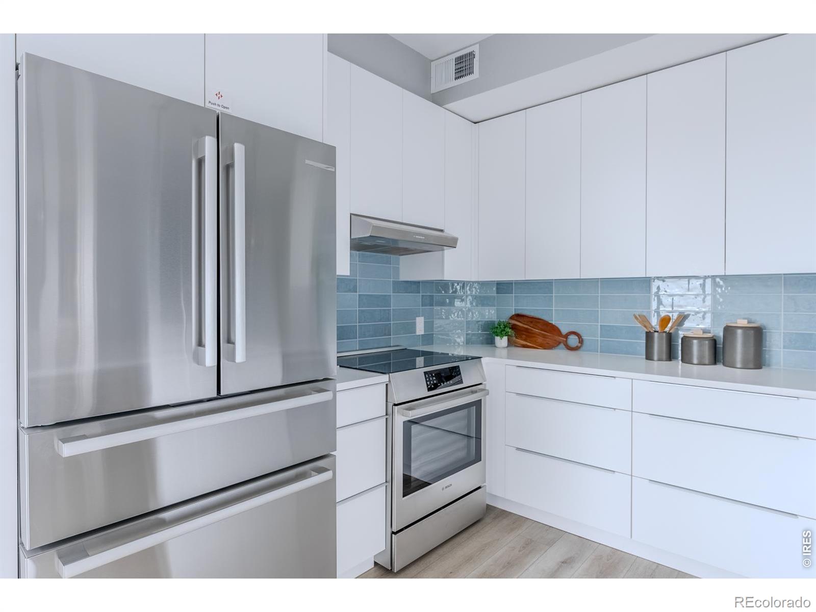 MLS Image #3 for 402 w baseline road,lafayette, Colorado