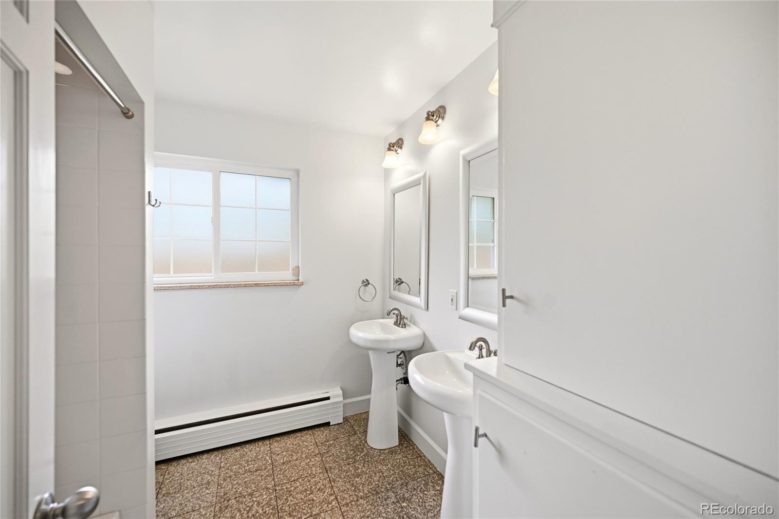 MLS Image #16 for 3780 s dahlia street,denver, Colorado