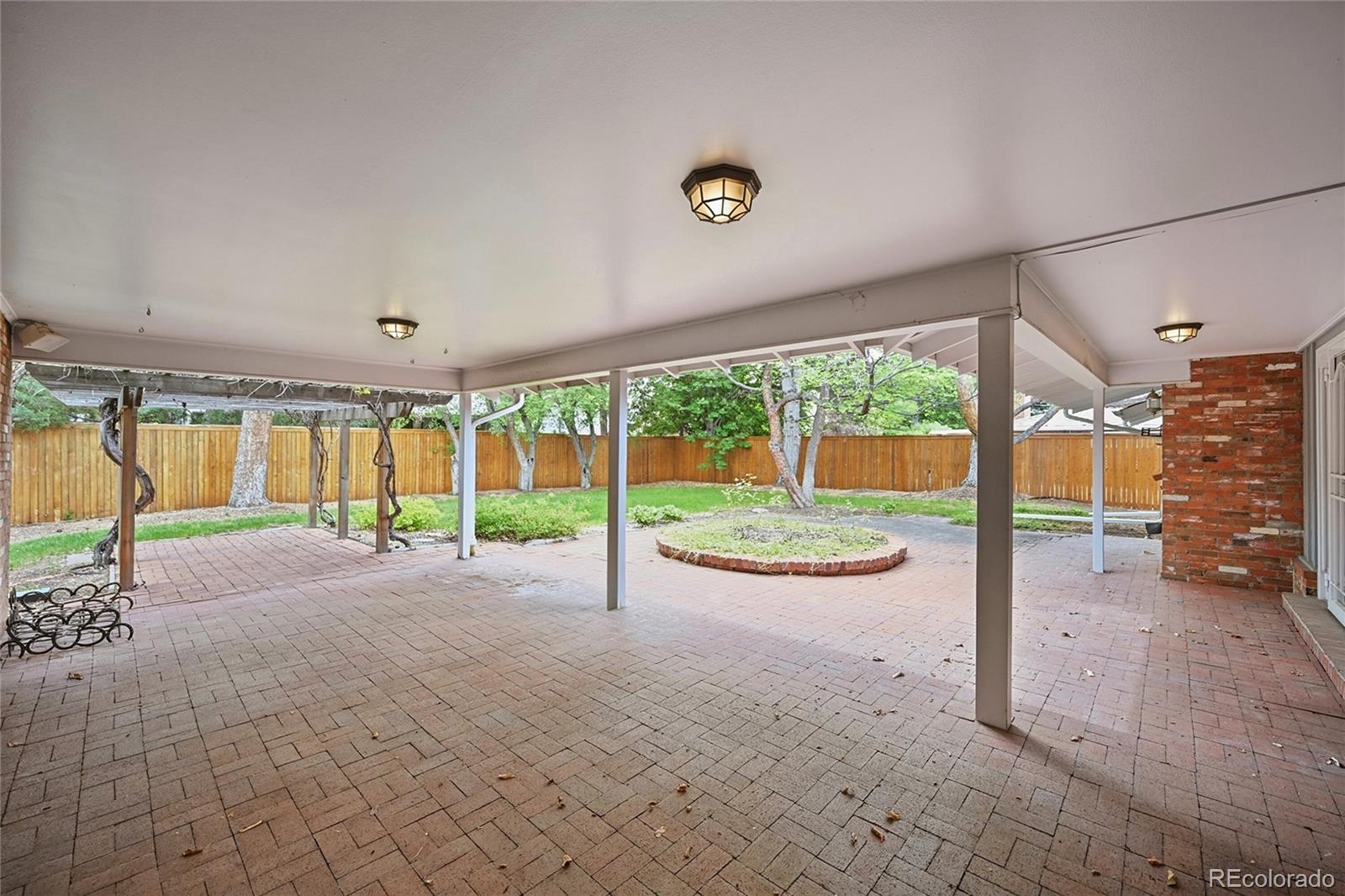 MLS Image #25 for 3780 s dahlia street,denver, Colorado