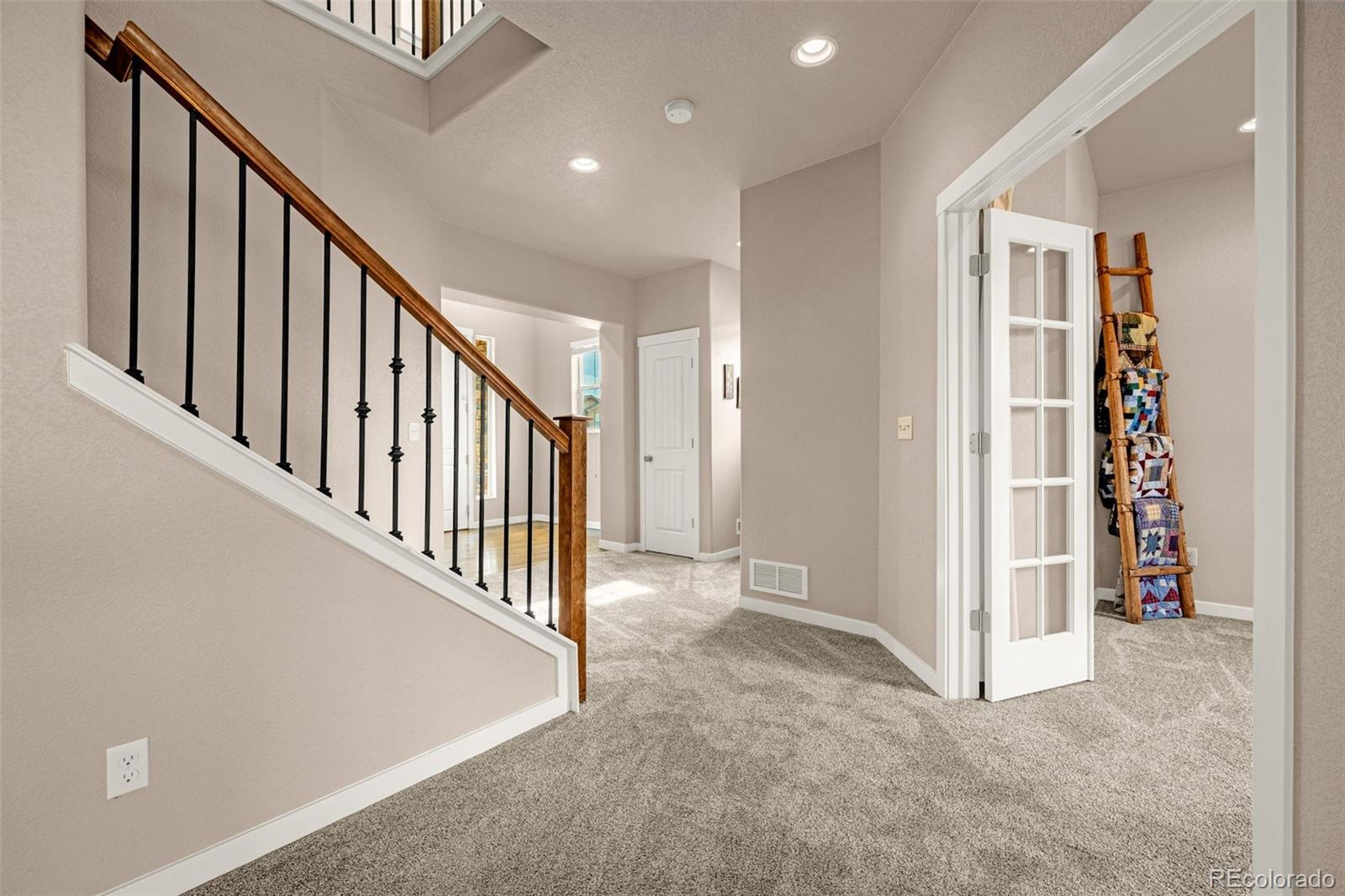 MLS Image #3 for 7850  sandsmere drive,colorado springs, Colorado