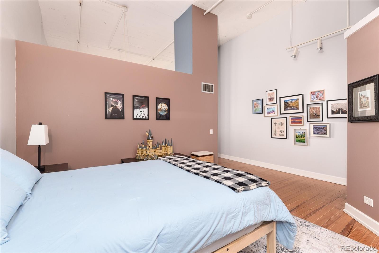 MLS Image #13 for 720  16th street,denver, Colorado