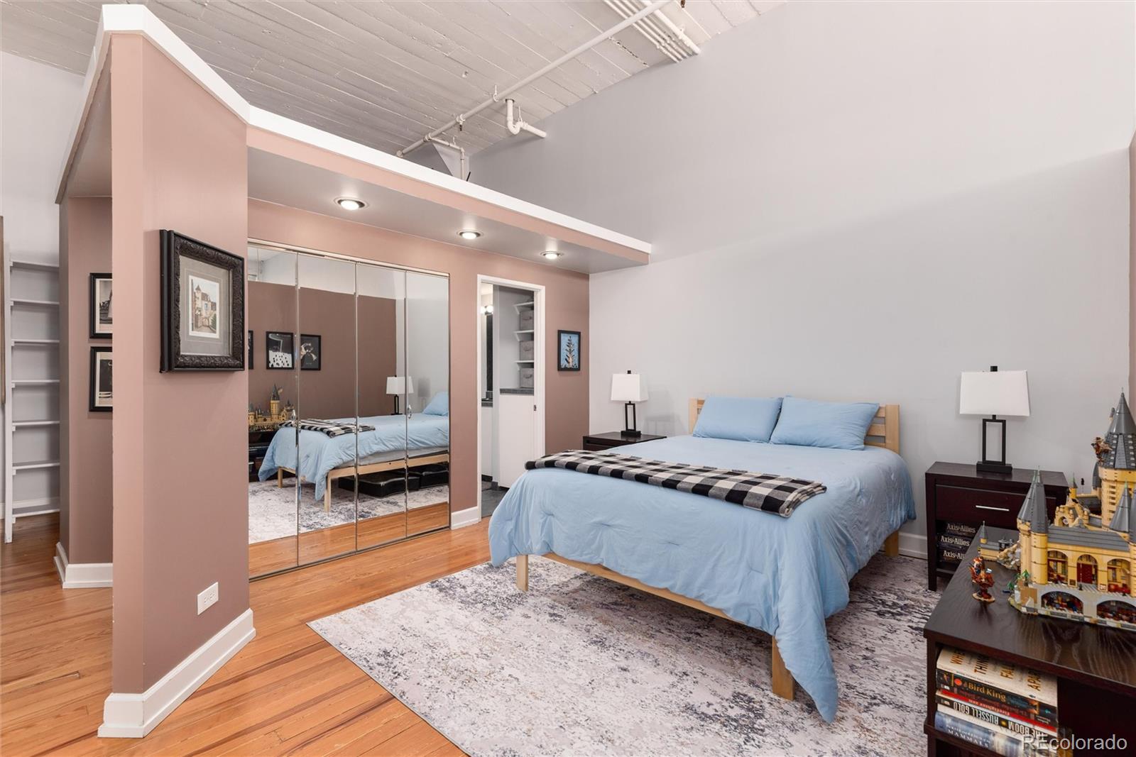 MLS Image #14 for 720  16th street,denver, Colorado
