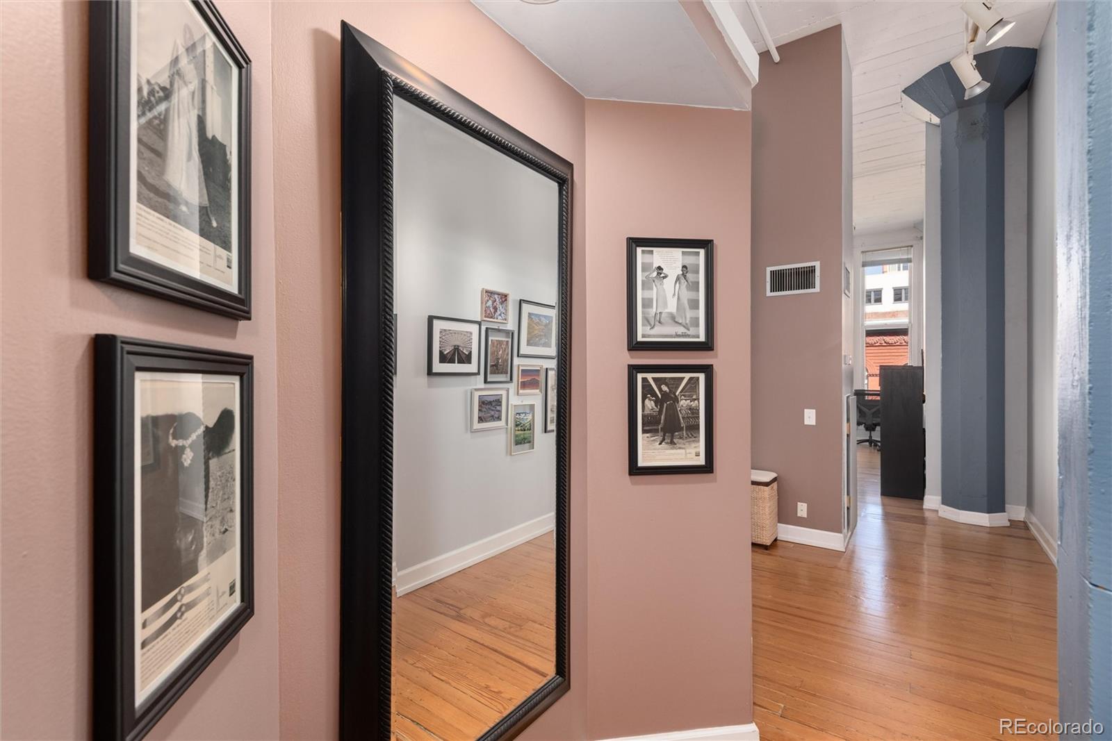MLS Image #18 for 720  16th street,denver, Colorado